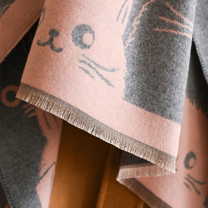 Soft polyester scarf with cat print in autumn colors