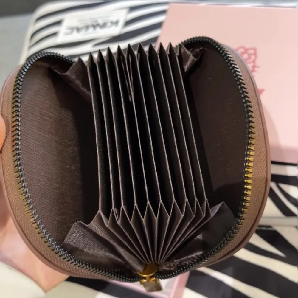 Kawaii Hello Kitty Retro Card Bag – Cute Cartoon Mini Wallet with Zipper | Girls Fashion ID Holder, Lightweight Storage Bag for Women & Gifts