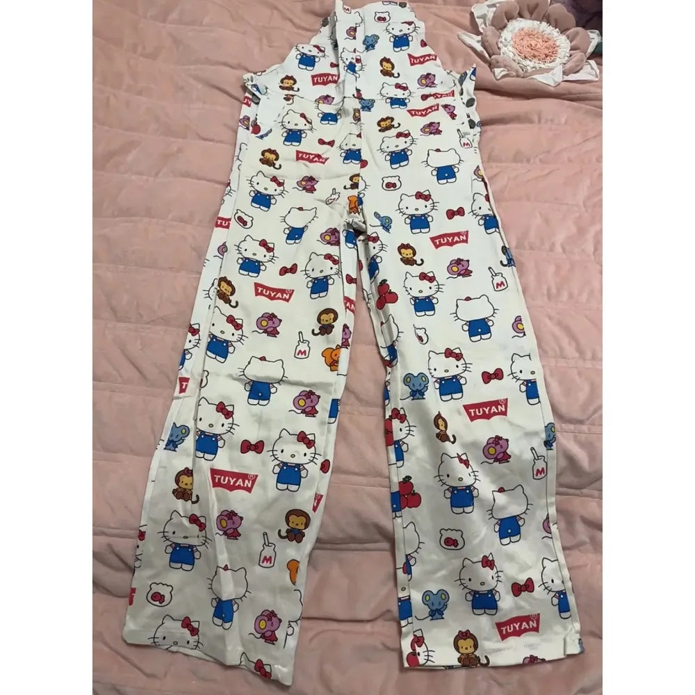 Hello Kitty printed overall jumpsuit with loose fit and lightweight summer fabric