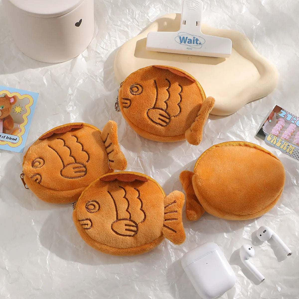 Kawaii Taiyaki Coin Purse Plush Wallet | Cute Japanese Fish Cake Pouch | Mini Zipper Bag for Coins Keys Earphones | Kids Gift | Soft Polyester Organizer